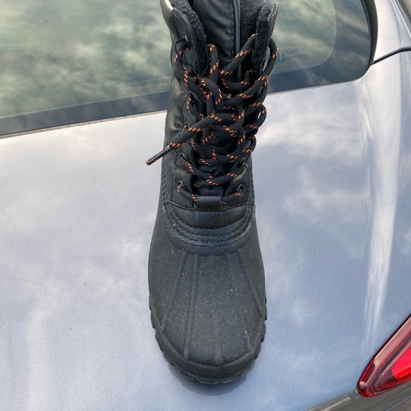 Call it spring woman’s boots - Picture 3 of 3